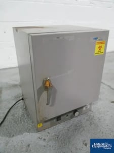 VWR #1500E, Incubator, 12" x 12" x 14" H chamber, 1 cu.ft. capacity, range up to 70&deg;C +/-5&deg;C, #31850 (2