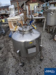 40 gallon Stainless Metals, Stainless Steel receiver, 30" dia.x 12" str.side, dish top/bottom, 10 psi & FV @