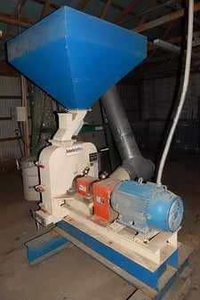 Schutte-Buffalo Schutte Buffalo, hammer mill with Grizzly cyclone separator, (2) barrels, 20 HP