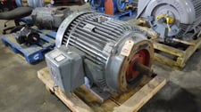 200 HP 3600 RPM General Electric, Frame 445TSC, TEFC BB, new surplus, 460 Volts