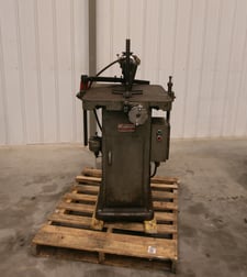 1-1/4" D.C. Morrison, Keyseater, 34 SPM, 1/16" -11/4" cuts keyways, 24" x 27" table, 11/4" largest dia.