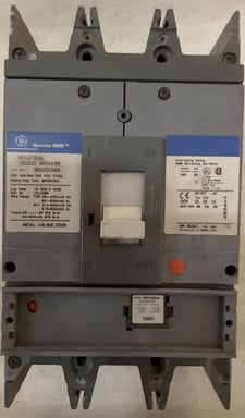 400 Amps, General Electric Spectra Series, SGDA32AT0400-U, 600V 3P bolt-on Solid State molded case