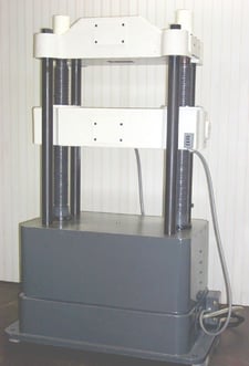 120000 lbf Riehle #P-2 Compression Testing Machine