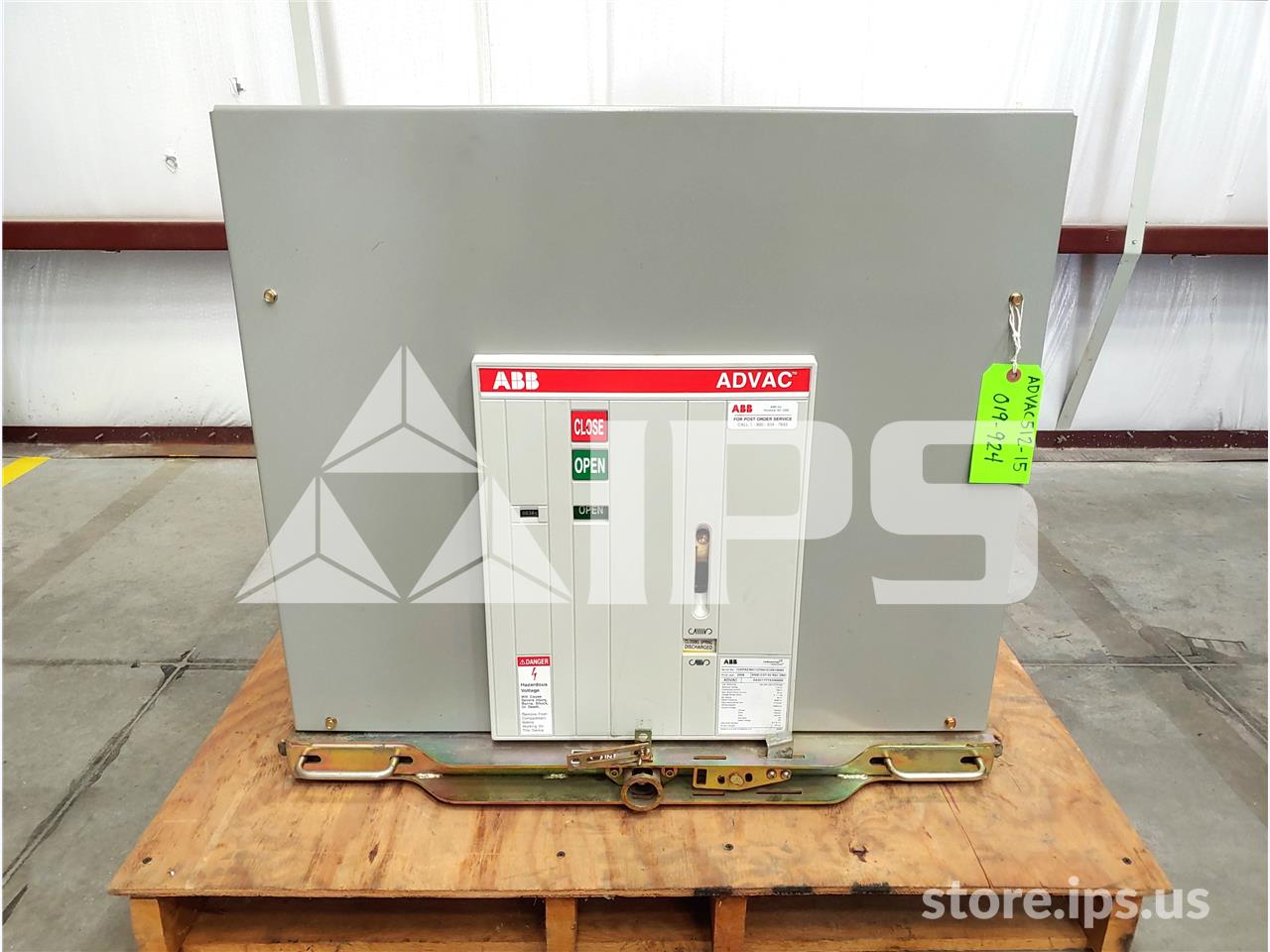 1200 Amps ABB Advac Aa3c1777xx00000 Model 3 (advac Model 3) 125 Volts DC Control, 40k Amps Sc