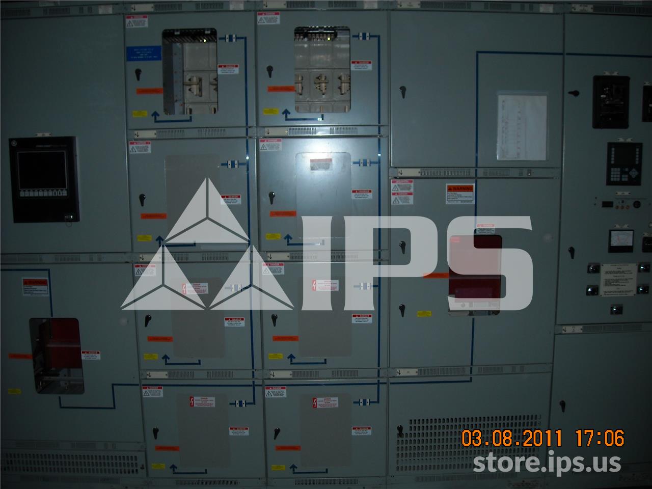 4000 Amps GE Akd-8 Fused Indoor Switchgear 4-1600 Amps Feeder