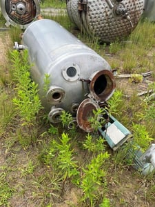 180 gallon Stainless Steel vertical tank, 30" dia. x 5' straight side, dished heads