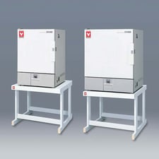 17" width x 17" H x 17" D Yamato #DKM400C, 260°C 500 °F) 115/220 V.