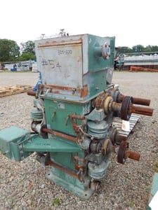 Koppers #9x18, mill, 2 sets of rolls, 10 HP, includes vibratory feeder