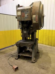 60 Ton, L & J #60, OBI flywheel press, 4" stroke, 11.25" Shut Height, 3" adj., Bijur lube, Wintriss clutch &