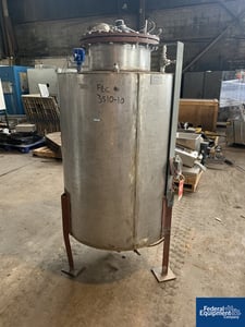 200 gallon Perry Products, Gaspar Tank, 304 Stainless Steel, flat top, cone bottom, on legs