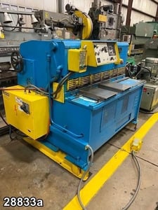 12 gauge x 4' Amada #1232, hydraulic shear, 28" front operated power back gauge, 6' squaring arm, 7