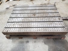 48" x 60" Giddings & Lewis, air lift rotary table