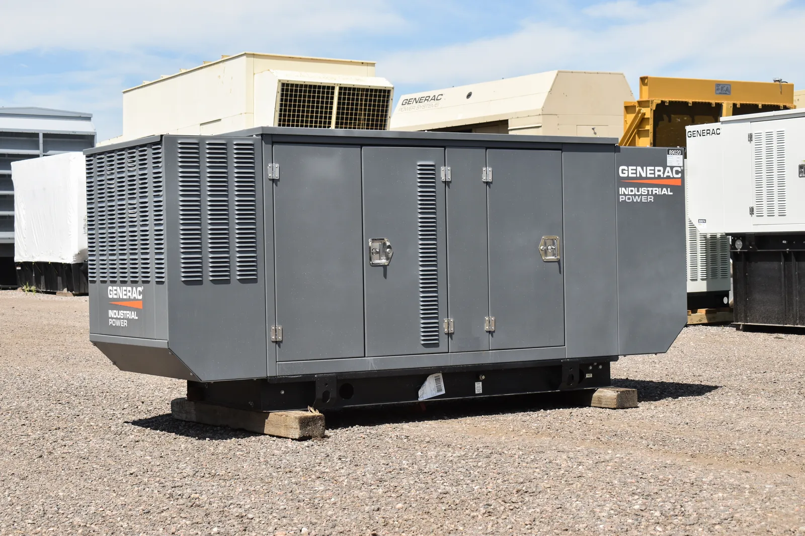 35 KW Generac, Natural gas generator, 277/480 Volts, #89020