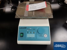 Labnet Labnet International #P2, Orbital Shaker