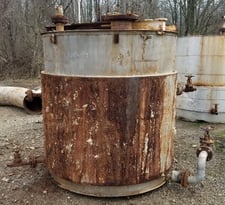 700 gallon Stainless Steel Tank w/ Jacket and Mixer, approx 4' 6" diameter x 6' T/T