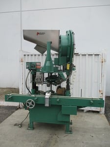 New Jersey Apache #550S, automatic bottle capping machine