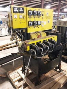 1.25" Wayne, 30:1 L/D vented (plugged) extruder, electric heated air cooled barrel, 1982