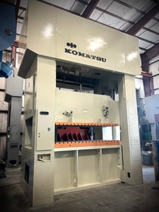 440 Ton, Komatsu #E2P-400, straight side double crank press, 24" stroke, 33" Shut Height, 118" x51"bed, 15-25