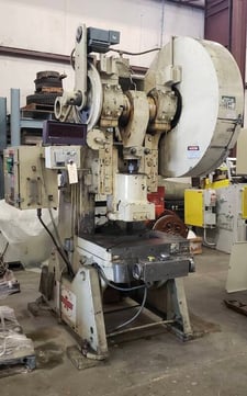 100 Ton, Federal #8A, 6" Stroke, 12.5" Shut Height, 36" RL x 28" FB, 80 SPM, 3" ram adj, air clutch, 1990