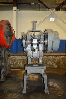 30 Ton, V & O #30T, OBI, single crank press, 1" stroke, 10-1/2" Shut Height, 26-1/2" x 14-3/4" bed, air