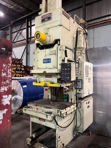 90 Ton, Niagara #E90S, 4-1/2" stoke 15-3/4" Shut Height, 46 SPM
