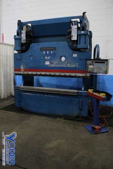 135 Ton, Cincinnati #135FMII, hydraulic press brake, 8' overall, 78-1/4" between housing, 8" stroke, 2000