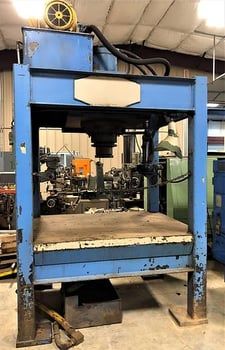 100 Ton, Unknown, 4-Post hydraulic press, 24" cylinder stroke, 31" open height
