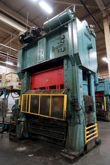 600 Ton, Minster #E2-600, straight side double crank press, 12" stroke, 31" Shut Height, 30-60 SPM, air