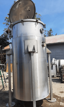 700 gallon Lee #700U, Stainless Steel tank, jacketed, 100 psi, 48" dia x 92" straight side, 1992