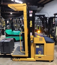3000 lb. Yale #OSO-30, Order Picker Fork Lift, 24 Volt Battery, 3-stage mast, 212" max. lift Height & 89"