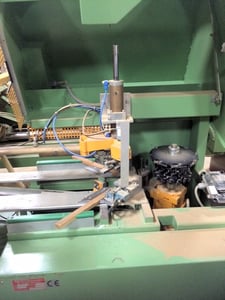 Rotox #EPA-378, CNC Corner Cleaner, 160 x 150 mm profile, 320 x 320 mm min. frame, 200 l/min, 6 - 8 bar, 1996