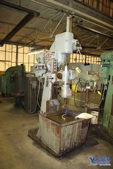 14" Cincinnati #28, single spindle drill, 14" throat, 7-1/2 HP, #5MT, forward/reverse, #67506