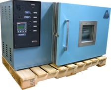 21.5" width x 20" D x 20" H Associated Temperature Chamber #BHK-4105, 120 V., -25° to 170.0, Watlow