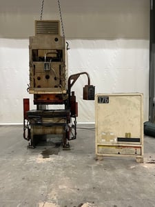 175 Ton, Cincinnati #175-OBS, hydraulic punch press, 10" stroke, 50" x30" bed, #15815