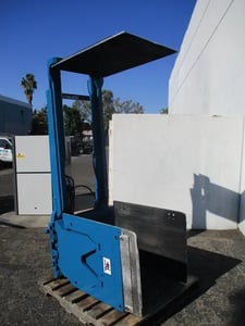 Rightline #LCVM003, forklift carton clamp attachment, 2500 lb