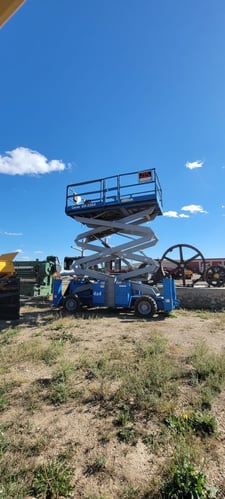 Image for 2500 lb. Genie #GS-3384-RT, Self Propelled Scissor Lift, 39' max working height, 33' max platform height, 2005