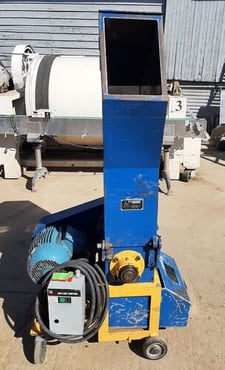 12" x 17" Anderson Molds #812, plastic grinder/granulator, Carbon Steel construction, 3 HP