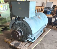 300 HP 720 RPM Toshiba, Frame 400LL, TEFC BB, 2300 Volts