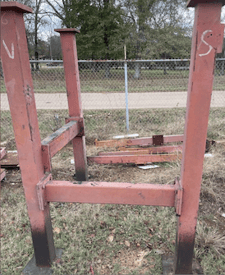 Dual shaft shredder, 32" x 26" opening, 2" W blades, 40 HP