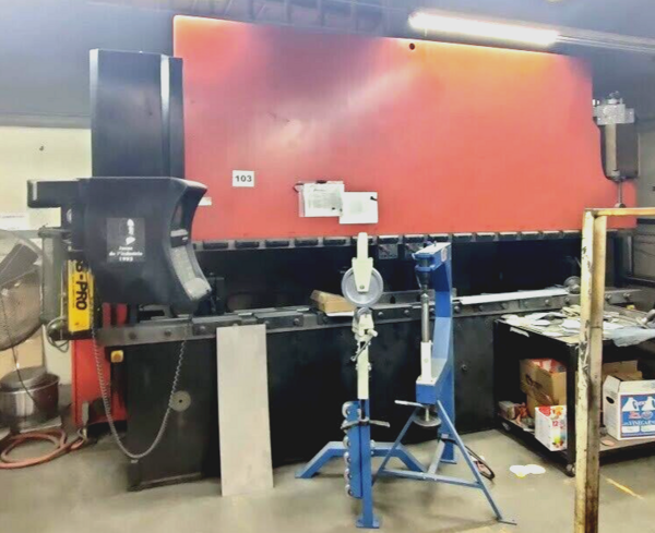 138 Ton, Amada Promecam #HFBO-125-40, 6' -Axis CNC press brake12'OA, 7" stroke, 16.1" throat, 28" auto Back