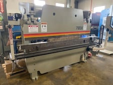 100 Ton, Accurpress #71008, hydraulic press brake, 8' overall, 52" between housing, ETS3000 3-Axis CNC