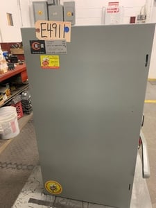 400 Amp. Cutler-Hammer, 240 Volts, 3 pole fusible Nema 1, reconditioned