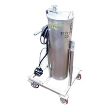 Cole Parmer #7518-62, Vacuum Pump, 0.75 HP, w/4.6 Gallon Stainless Steel Tank, 18.3 Drive ratio