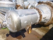 2730 sq.ft., 323 psi shell, CO A.S.T., vertical heat exchanger, 118 psi tube, 572° F, 1992