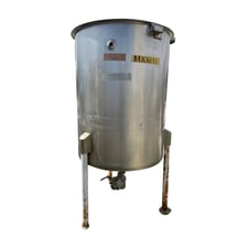 200 gallon Jacketed Holding Tank, 100 psi @ 350 F, 2" s-cline clamp outlet