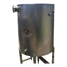 Stainless Steel Tank, 30.5" width x 37" L x 62" in H Overall Tank dimension