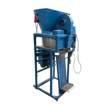 Top Loading Volumetric Ice Bagger, 1/3 HP, 115/230 V