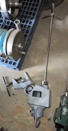 Clamp-on Air Mixer, 35" L shaft, 11" diameter blade, 50" overall L