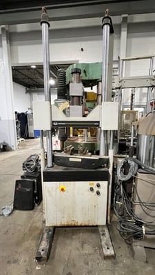 22 KIP (100kN) Instron #8501, Fatigue Load Frame, Top Mounted Actuator