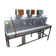 Wash Tank Stainless Steel, 40 Gallon, 4 faucet w/3 towel dispensors, 20" width x 65" H x 90" L